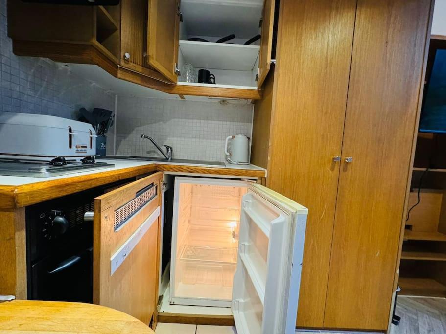 Trio'S Haven In Portebello Road ロンドン エクステリア 写真