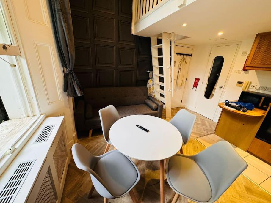Trio'S Haven In Portebello Road ロンドン エクステリア 写真