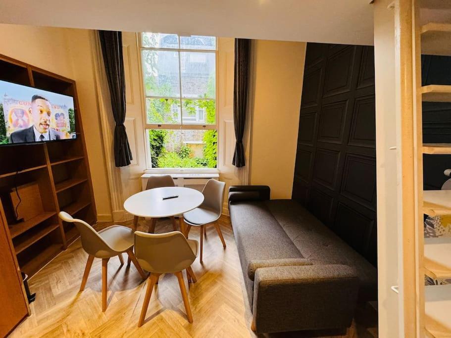 Trio'S Haven In Portebello Road ロンドン エクステリア 写真